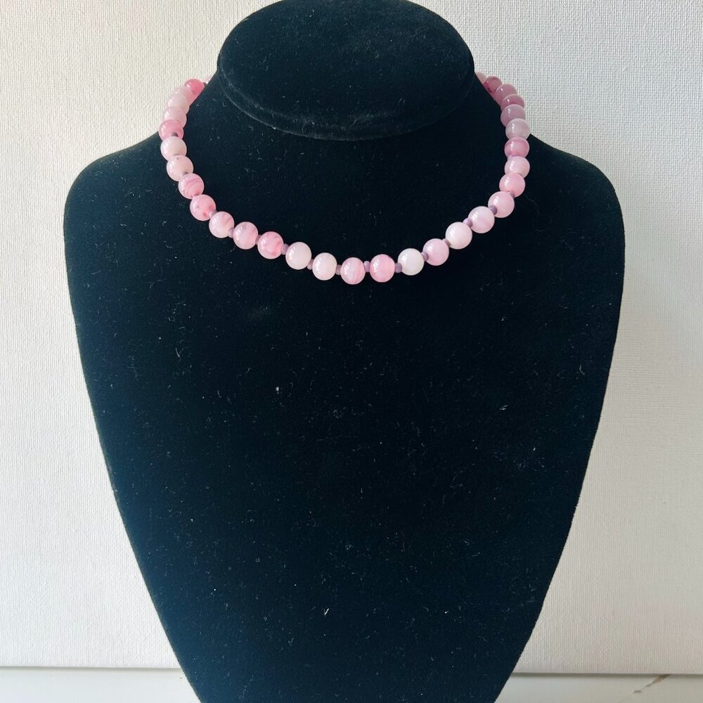 Pink Beaded Choker Necklace – Pastel Vintage-Inspired Style